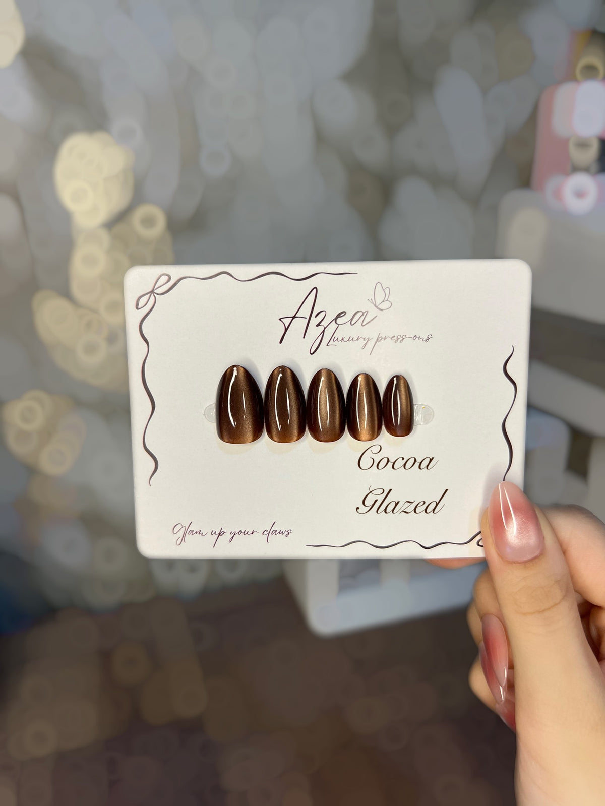 Short Almond Cateye