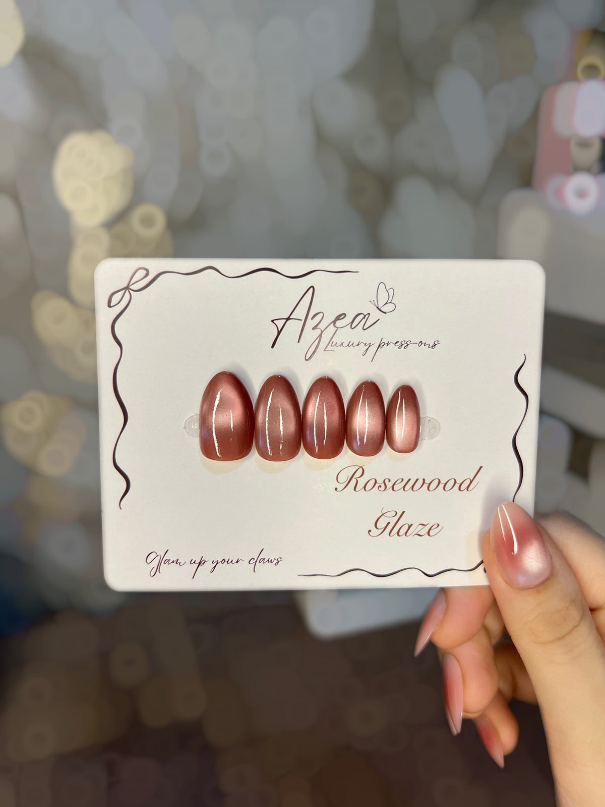 Short Almond Cateye