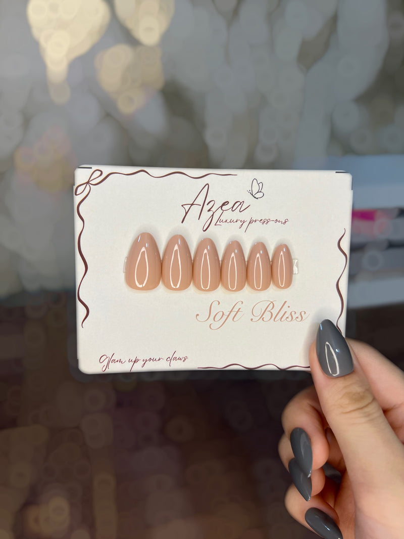 Solid in Short Almond